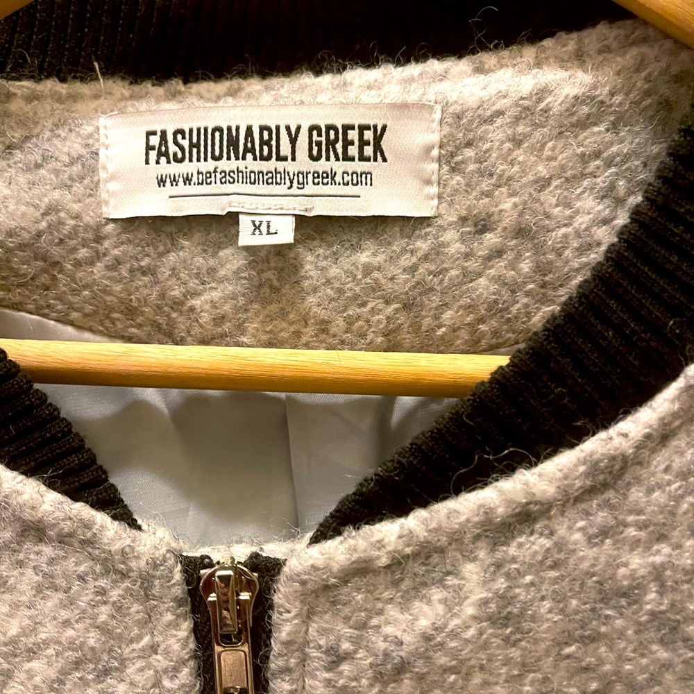 Grey coat with zipper